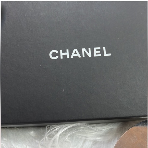 NWOT rare Chanel Ombre quilted lambskin long zippy wallet - Picture 15 of 16